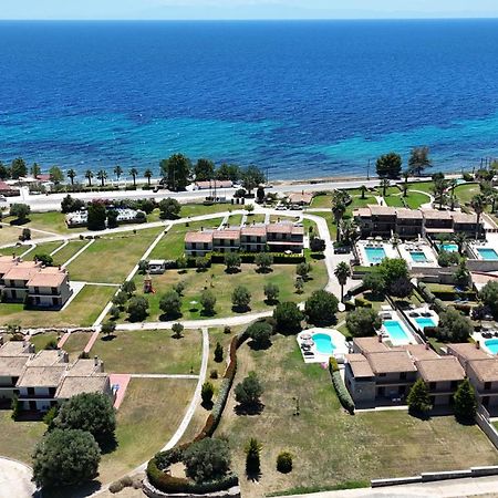 Stigmes Villas & Suites Nea Skioni Esterno foto