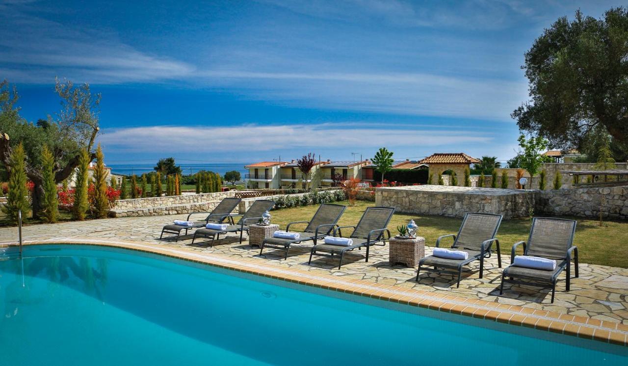 Stigmes Villas & Suites Nea Skioni Esterno foto