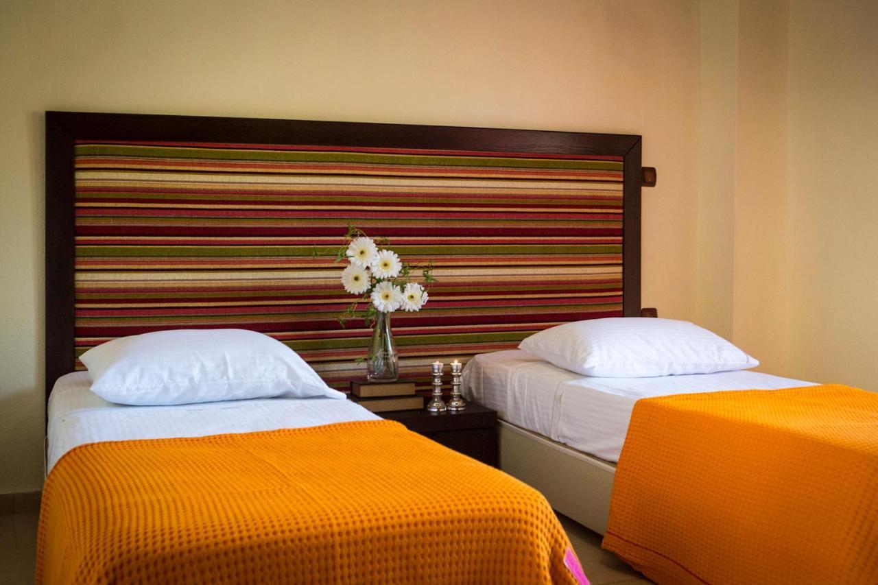 Stigmes Villas & Suites Nea Skioni Esterno foto
