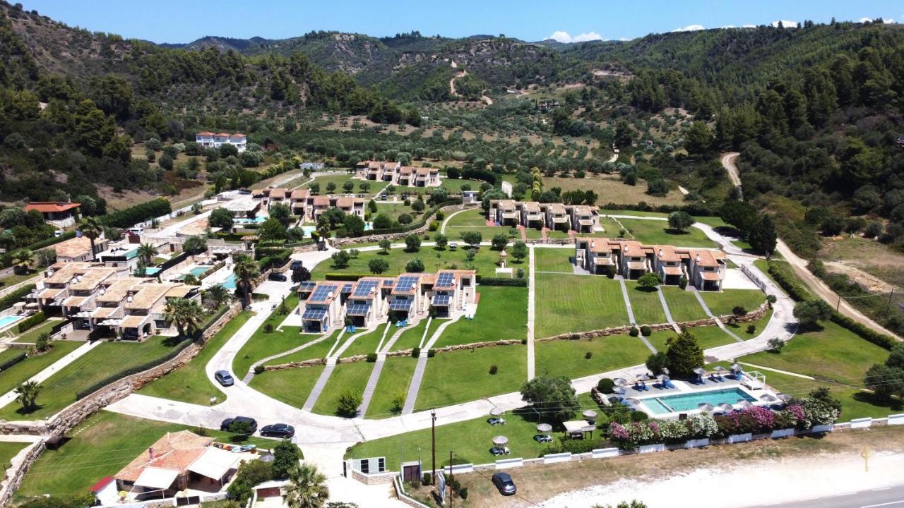 Stigmes Villas & Suites Nea Skioni Esterno foto