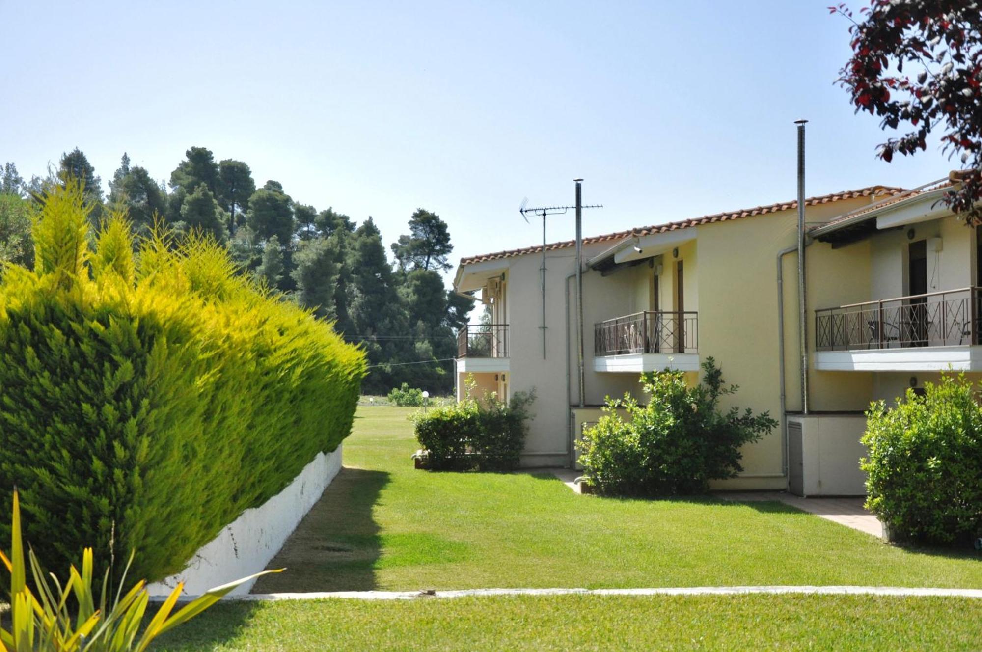 Stigmes Villas & Suites Nea Skioni Esterno foto