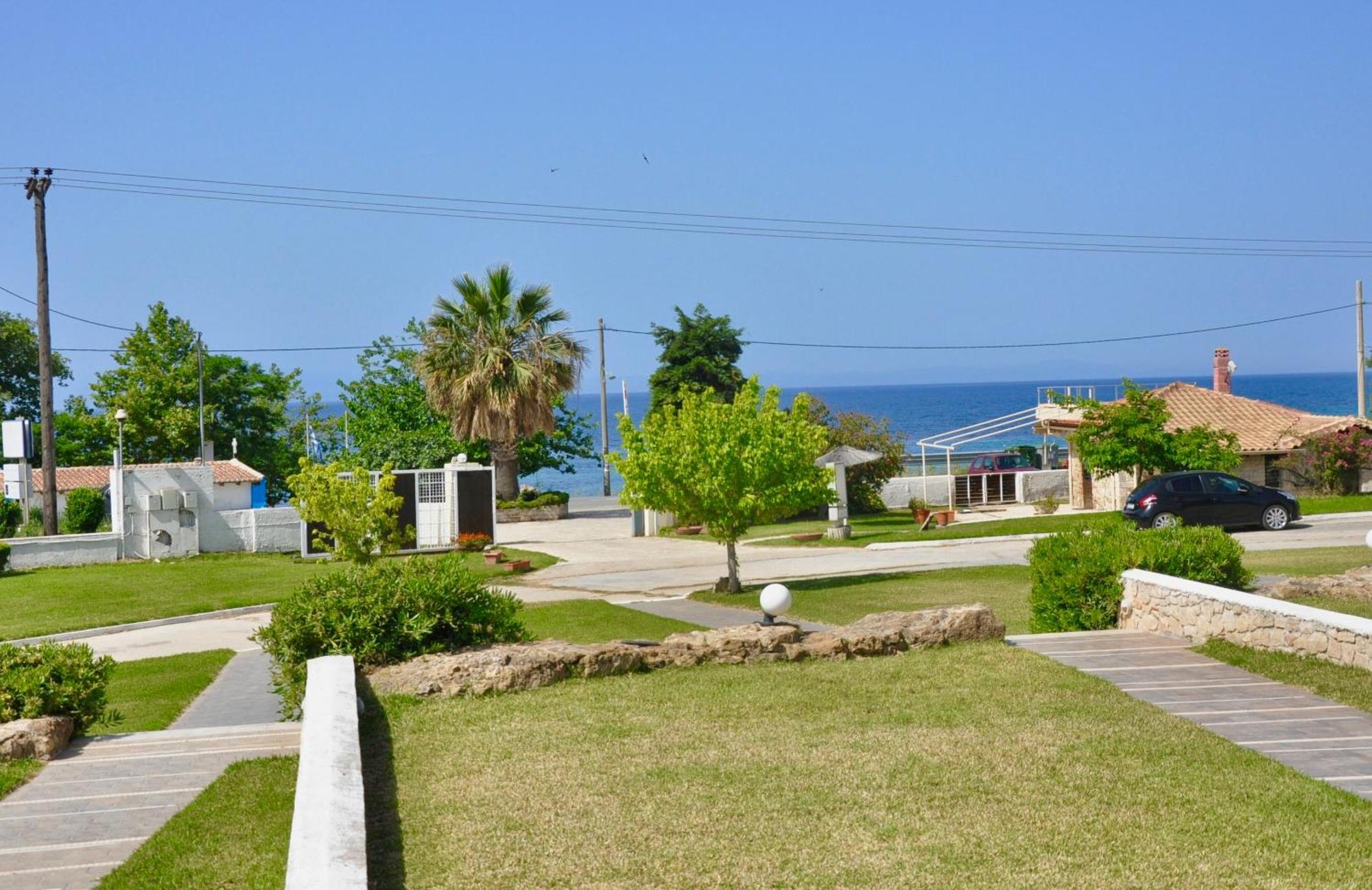 Stigmes Villas & Suites Nea Skioni Esterno foto