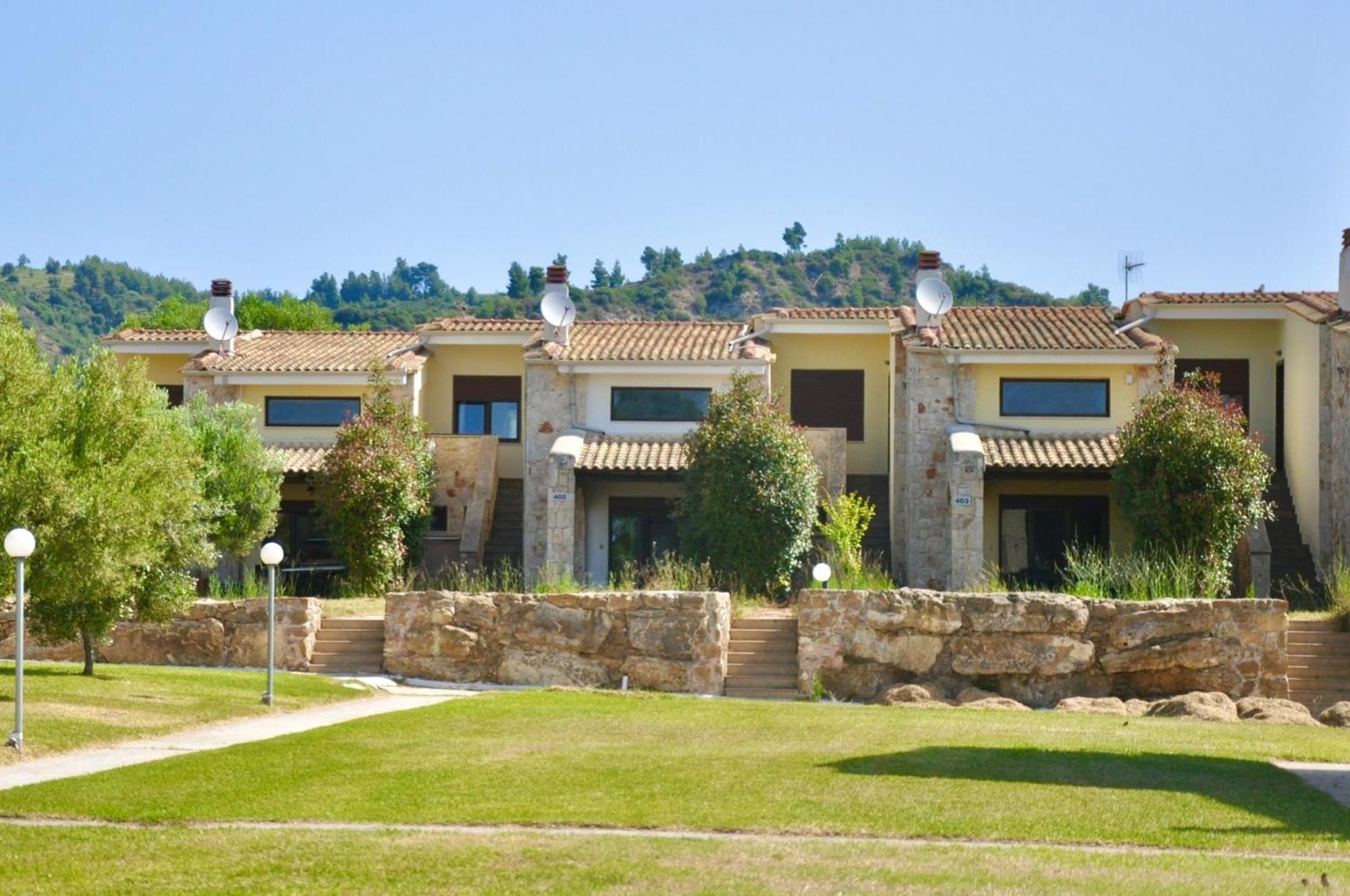 Stigmes Villas & Suites Nea Skioni Esterno foto