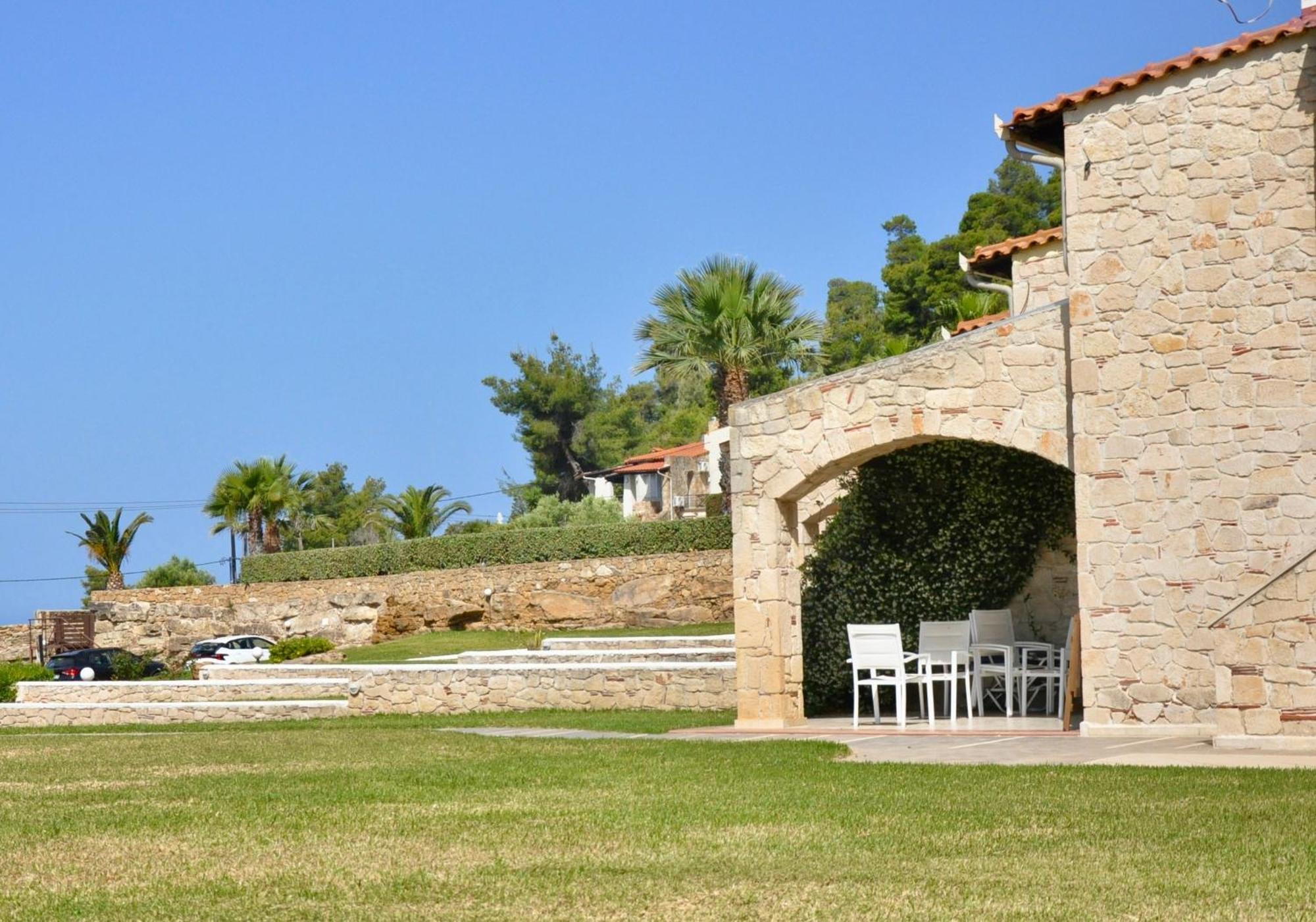 Stigmes Villas & Suites Nea Skioni Esterno foto