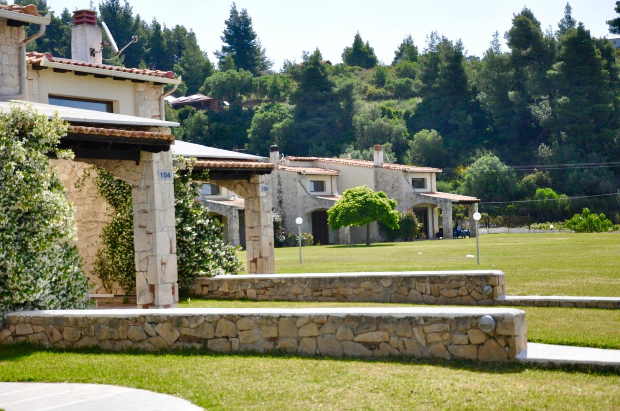 Stigmes Villas & Suites Nea Skioni Esterno foto