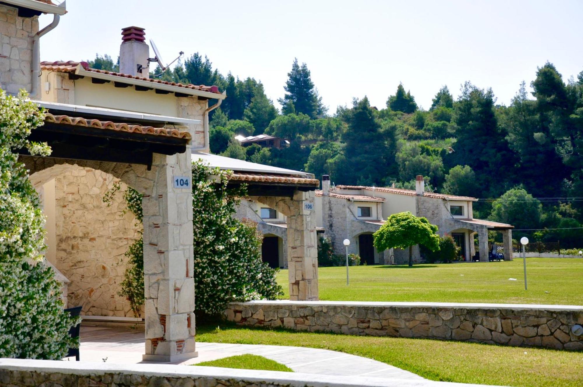 Stigmes Villas & Suites Nea Skioni Esterno foto