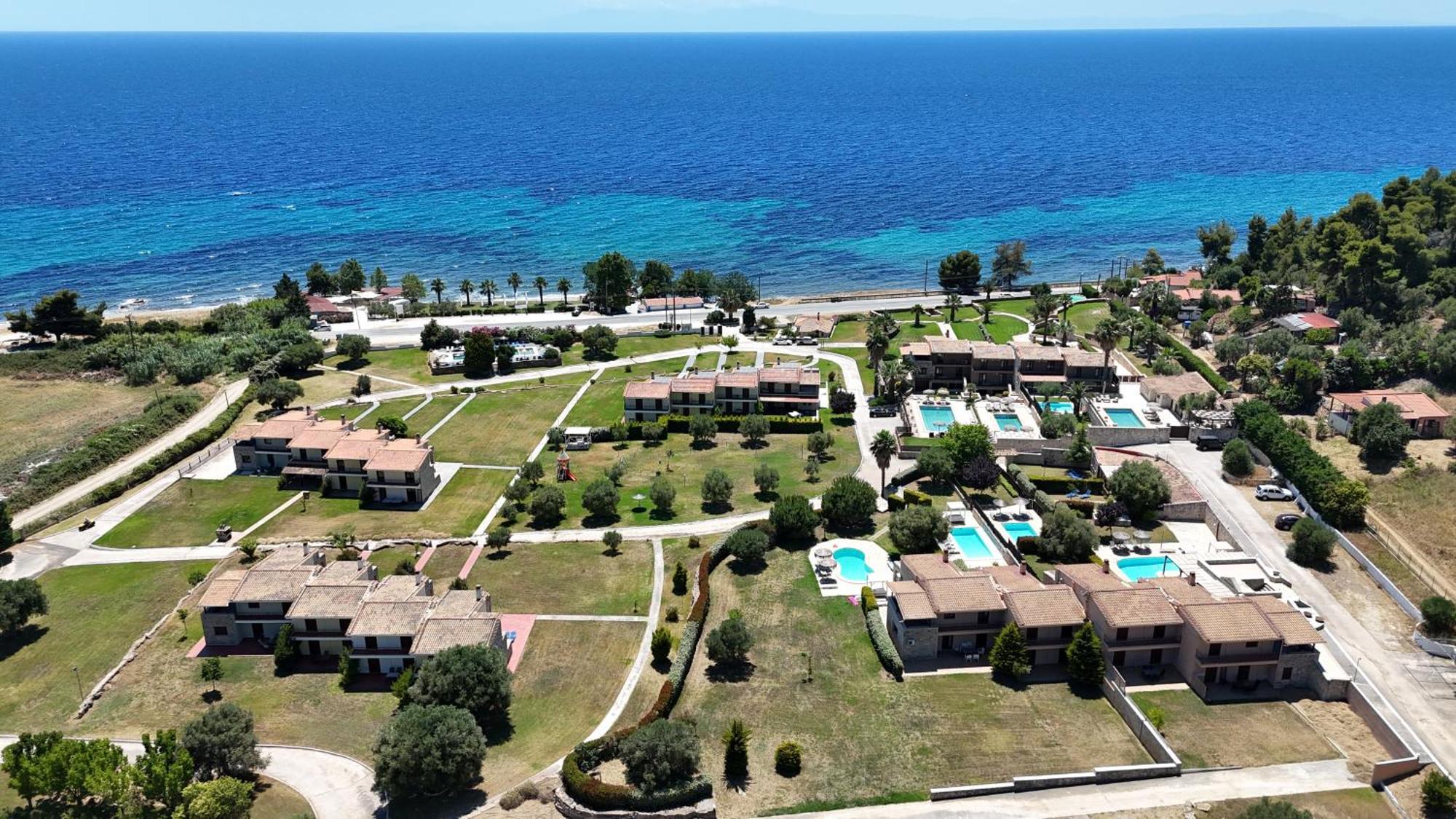 Stigmes Villas & Suites Nea Skioni Esterno foto